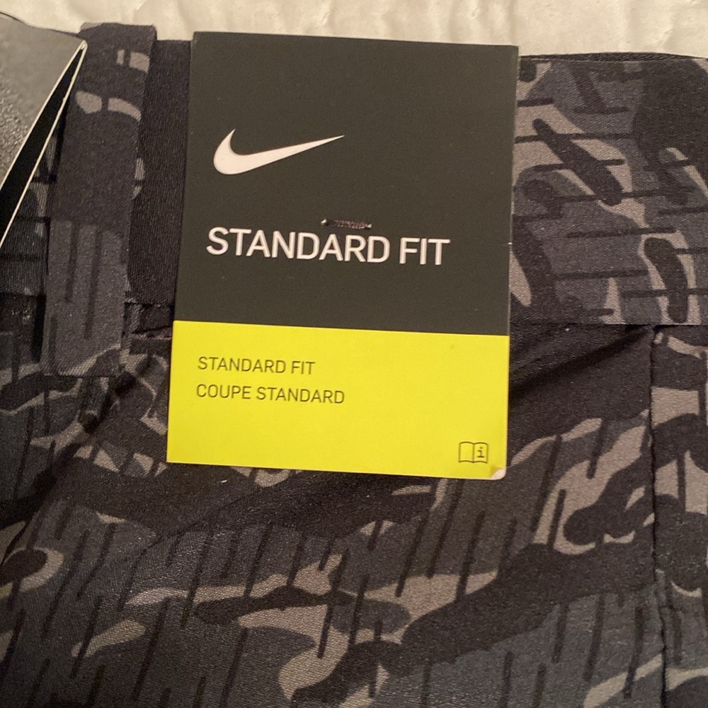 Nike Black and Gray Board Shorts with‎ Textured Pattern - Picture 5 of 6